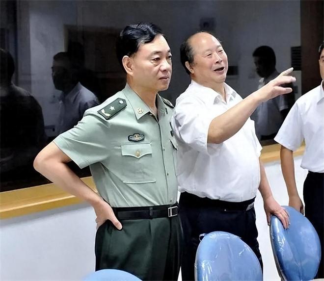 任过两个军区的司令员如今72岁了米乐m6网站他是将军的小儿子曾担(图3)