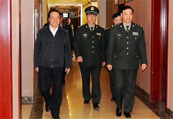 任过两个军区的司令员如今72岁了米乐m6网站他是将军的小儿子曾担(图5)