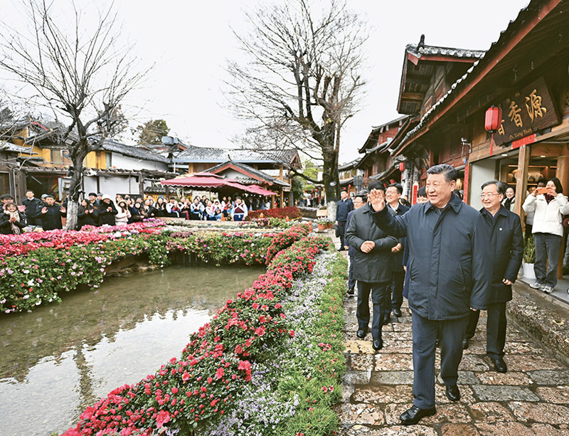精神以优良党风引领社风民风锲而不舍落实中央八项规定(图2)